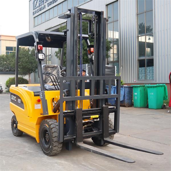 2000KG Electric Forklift