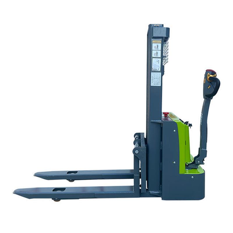 2000kg Electric Stacker