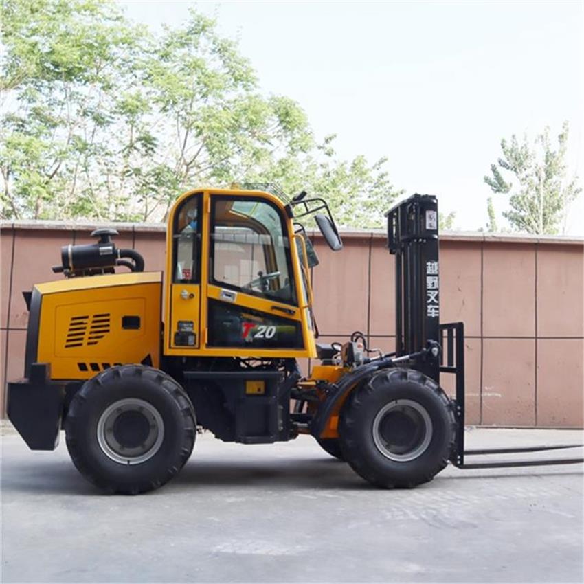 2000KG Rough Terrain Forklift